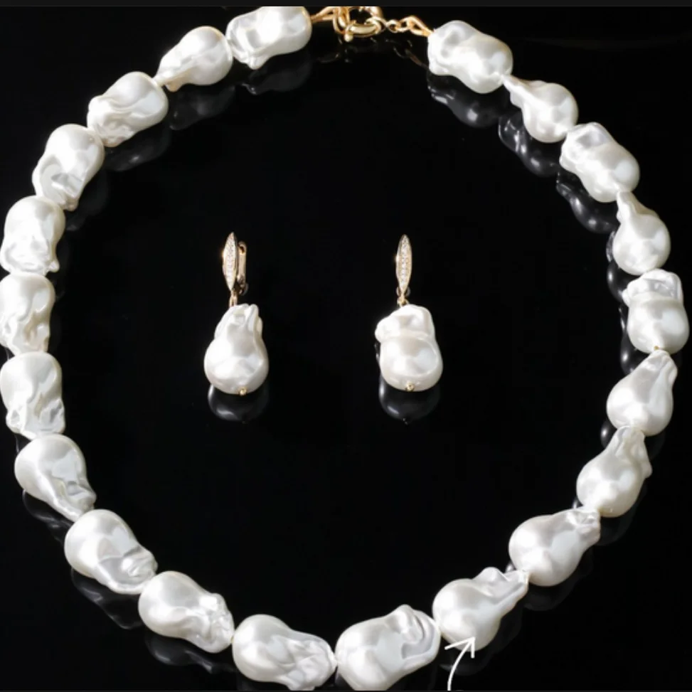 

Charming South Sea White Pearl Necklace +Earring & Pearls & 9999