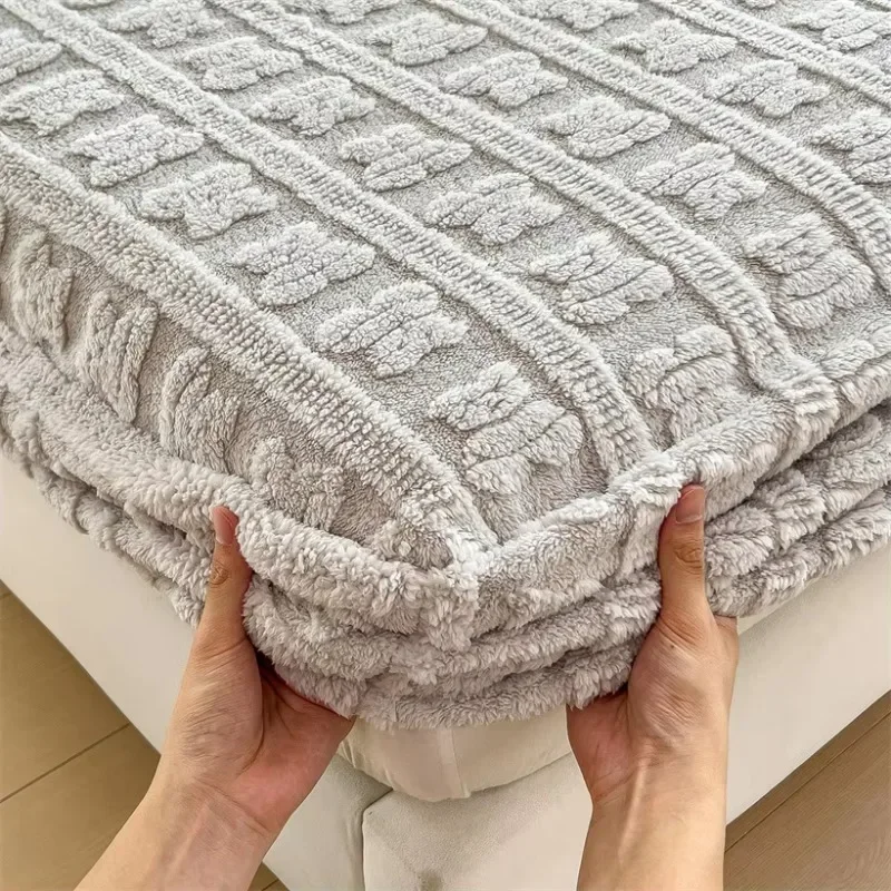 New Velvet Jacquard Fitted Sheet Luxury Bedding Ultra Soft Warm Mattress Cover Thick Bed Cover Autumn Winter Mattress Protector