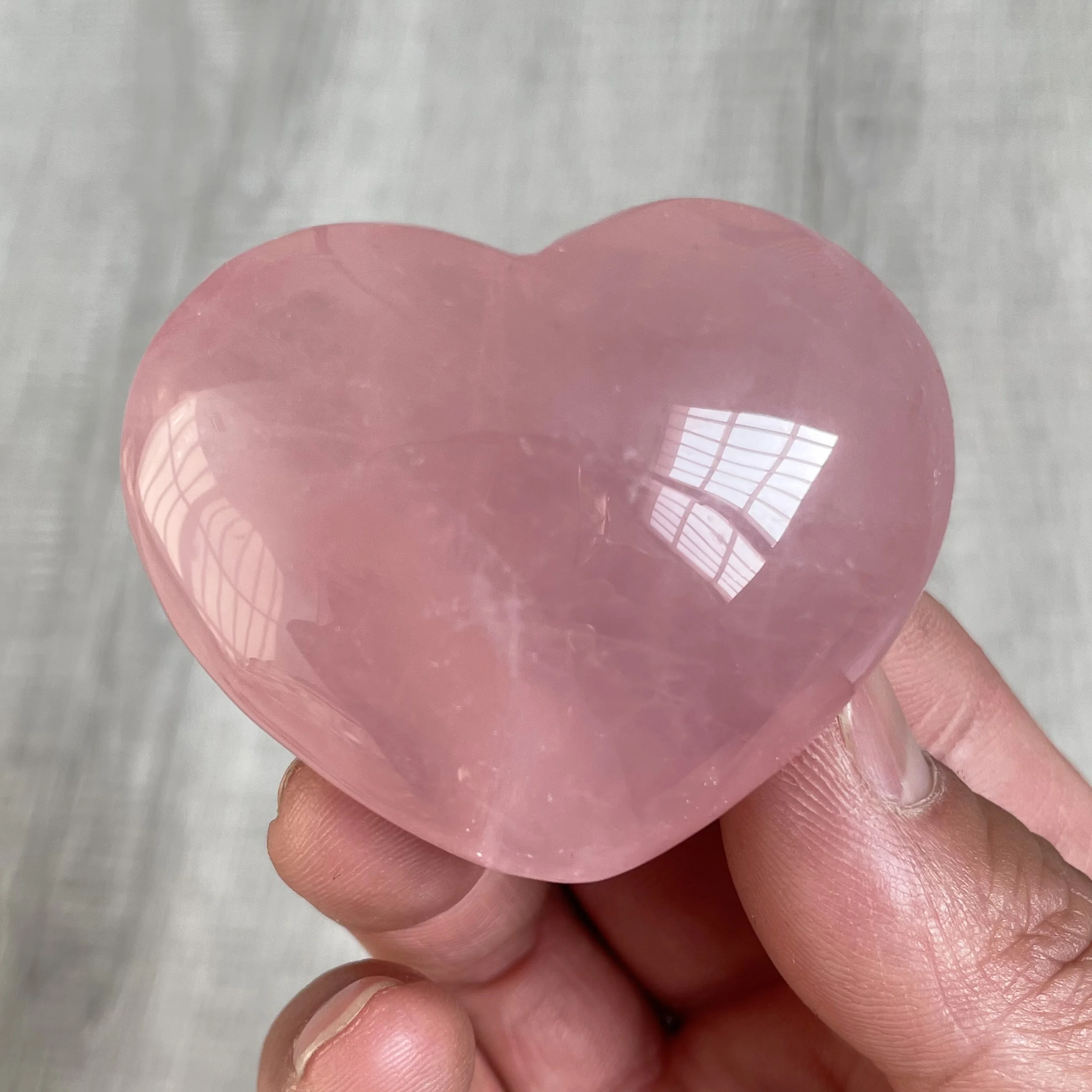 Natural Hand Carved Rose Quartz Heart Rough Polishing Pink Crystal Love Shaped Healing Stone Home Decor H1-30