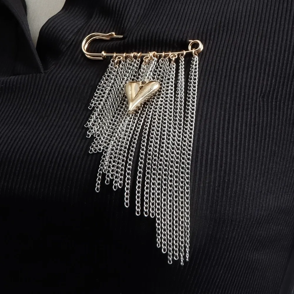 Fashion Geometric Tassel Chain Brooch Clothes Ornaments Pants Clip Love Pendant Pin Ins Irregular Star Tassel Brooches Gifts