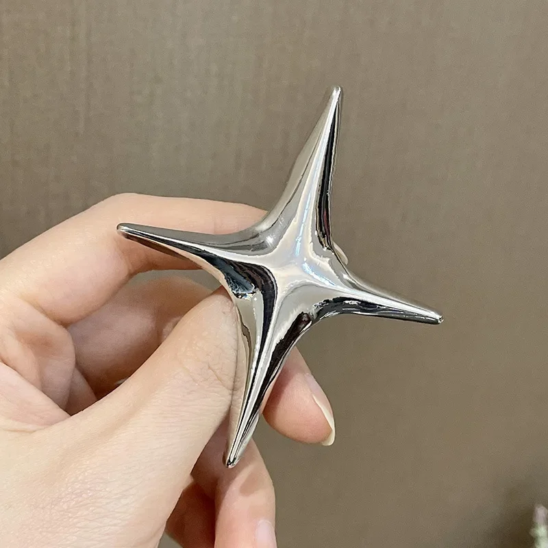 Charm Silver Color Big Cross Suit Brooches for Women Men Punk Style Four-pointed Star Pin Hip Hop Rock Party Jewelry Accessories