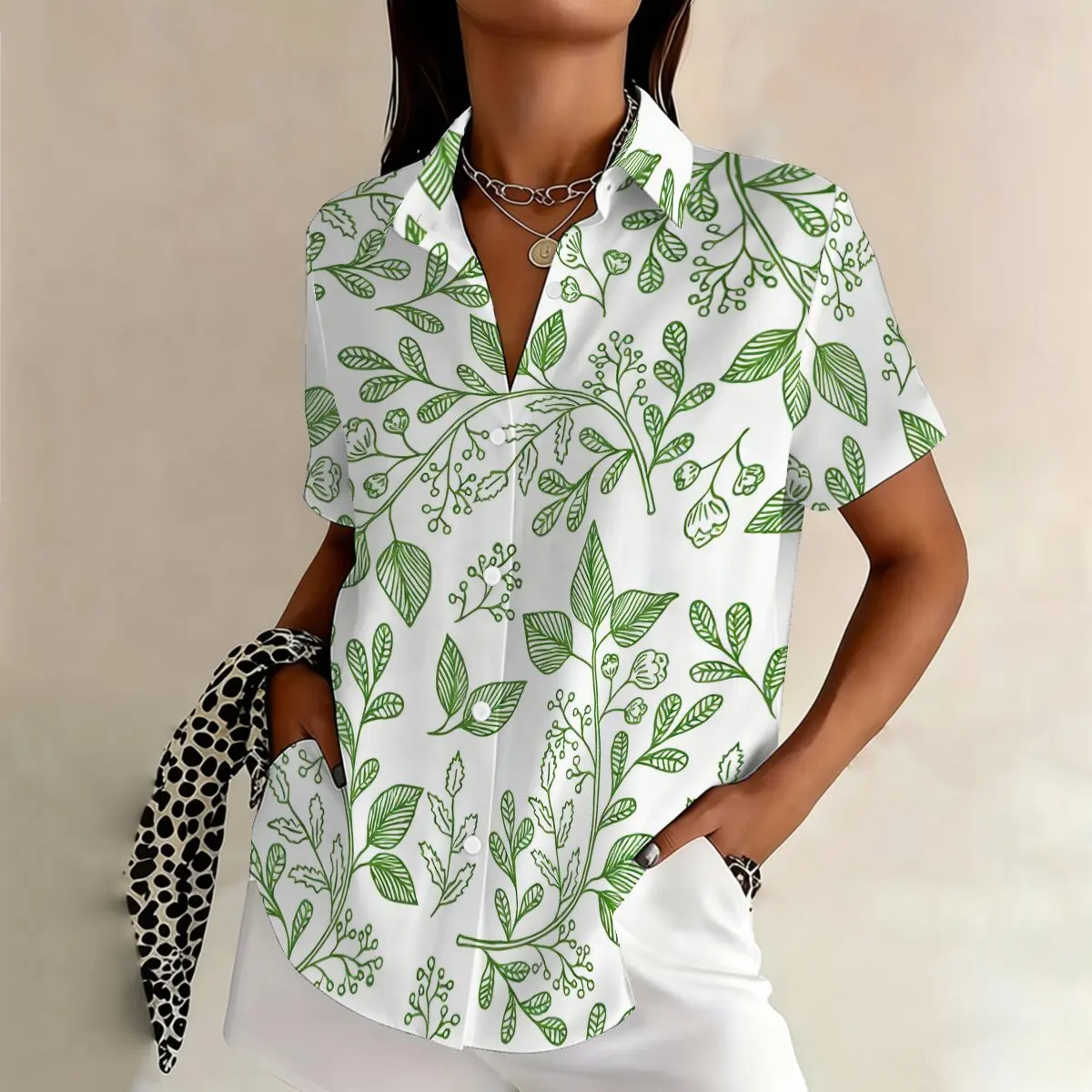 

Модная женская рубашка больших размеров с короткими рукавами и принтом в виде свежих зеленых листьев, стильная и повседневная, идеально подходит для летних прогулок, подходит для работы.