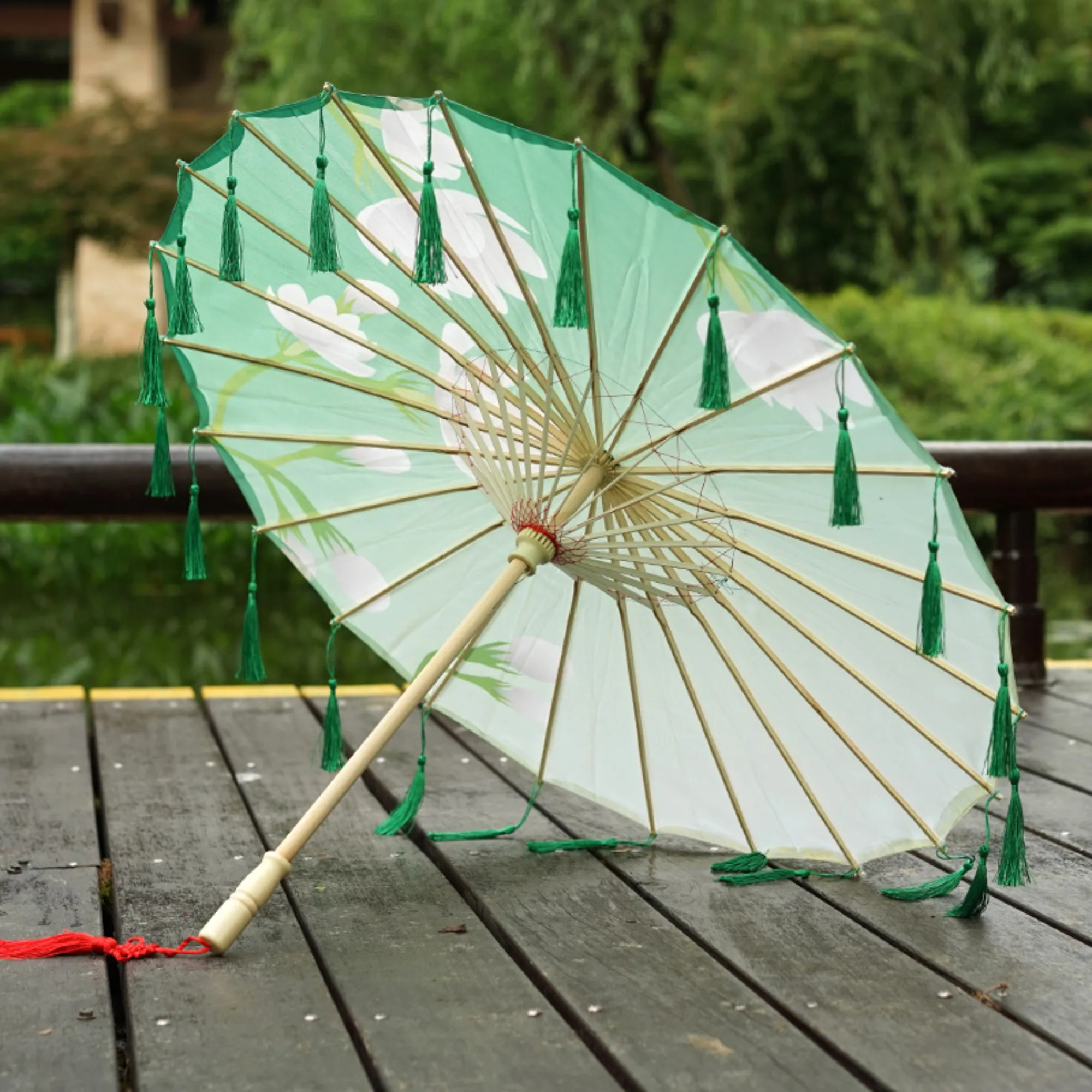 Tassel Craft Ribbon Silk Chinese Hanfu Umbrella Prop Antique Anime Umbrella Parasol Umbrella  Beach Umbrellas for Rain and Sun