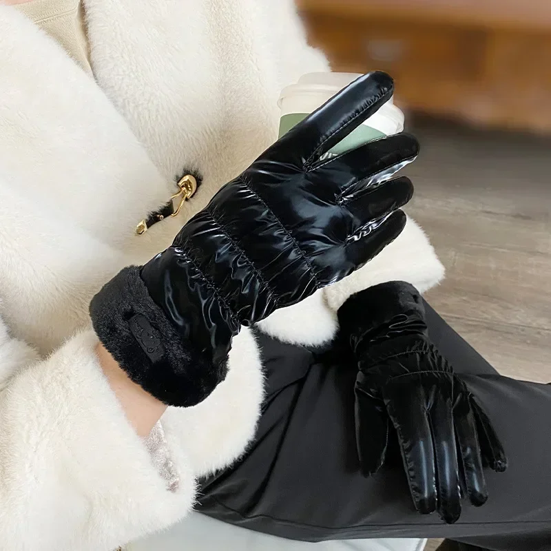 

Зимние женские перчатки с милым медведем и бархатным теплым сенсорным экраном для вождения на велосипеде, катания на лыжах, ветрозащитные водонепроницаемые перчатки