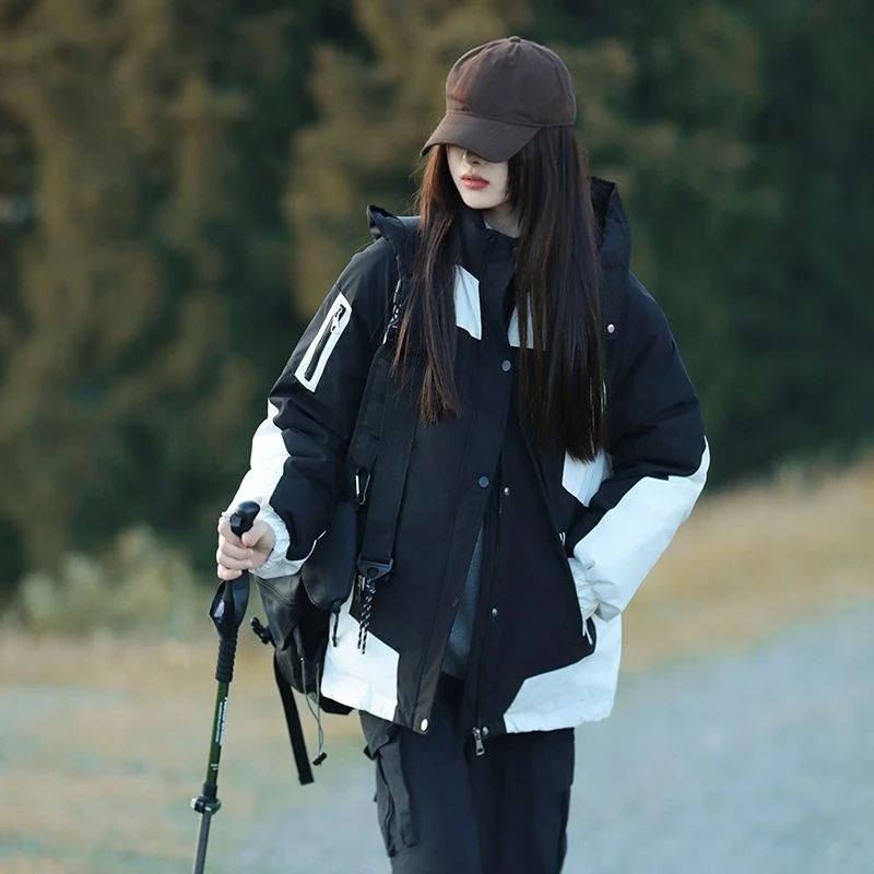 

2025 Women's Winter Thickened Coat Military Style Short Jacket for Snowboarding Waterproof Windproof Padded Outdoor Apparel