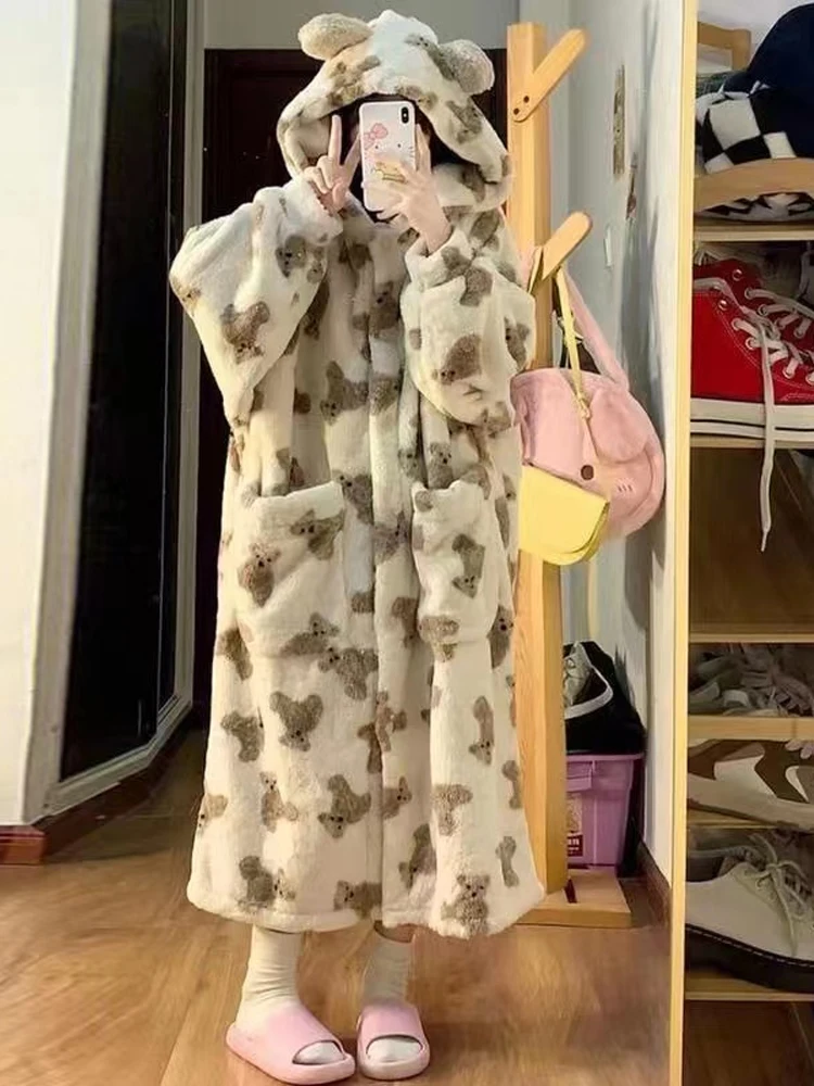 

Пижамы Thi Coral Fce для девочек, зимняя домашняя одежда, школьники средней школы, милый дизайн с медведем, полиэфирное волокно