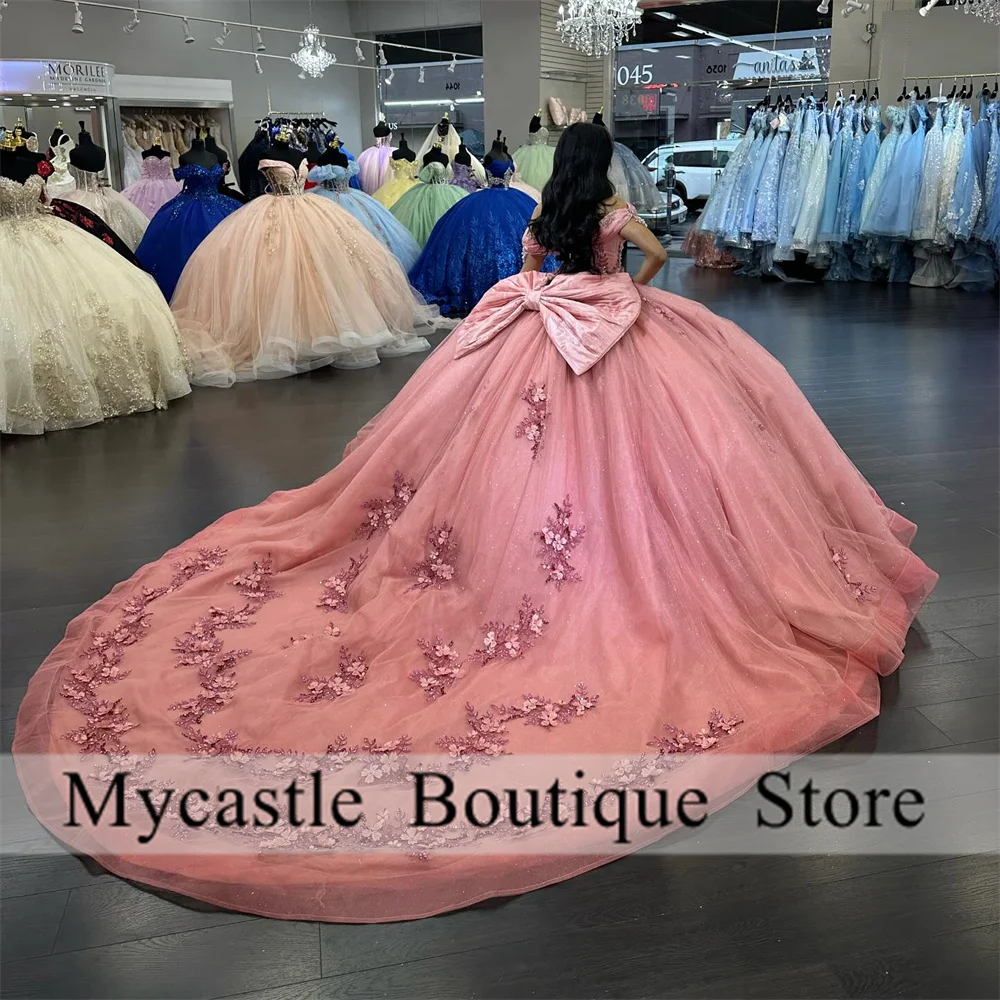 Glänzende rosa Quinceanera-Kleider, Ballkleid 2024, mit Schleife, Spitzenapplikationen, Perlen, süßes 16-Kleid, Geburtstagskleider, Vestidos de 15