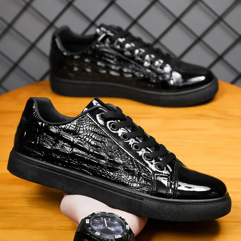 

Crocodile Print Man Casual Shoes Men's Sneakers Patent Leather Vulcanized Shoes Luxury Korean Style Shoes for Men Erkek Ayakkabı