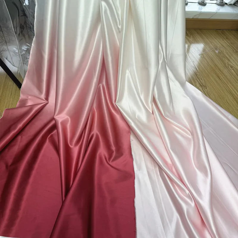 Vino rojo cielo azul degradado satén suave tela satinada brillante vestido formal tela de satén grueso esponjoso para boda