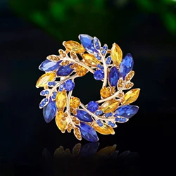 Stylish Rhinestone Ears of Wheat Wreath Brooches for Women Glass Plant Pins Event Funny Luxury Gifts New Year Friends Decoration