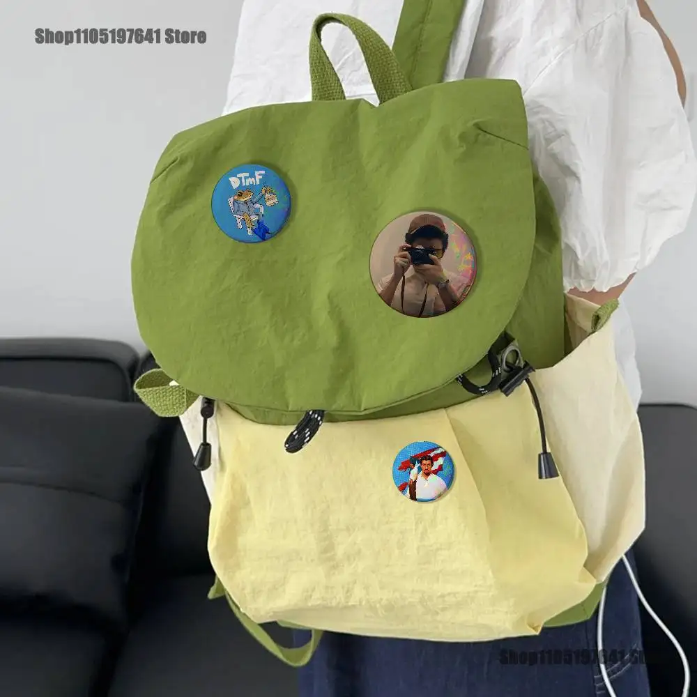 Bad B-BunnyS DTMF Badges Button Round Creative Pin Brooch Badge Bag Decor Accessories Fans Collect Friends Gifts