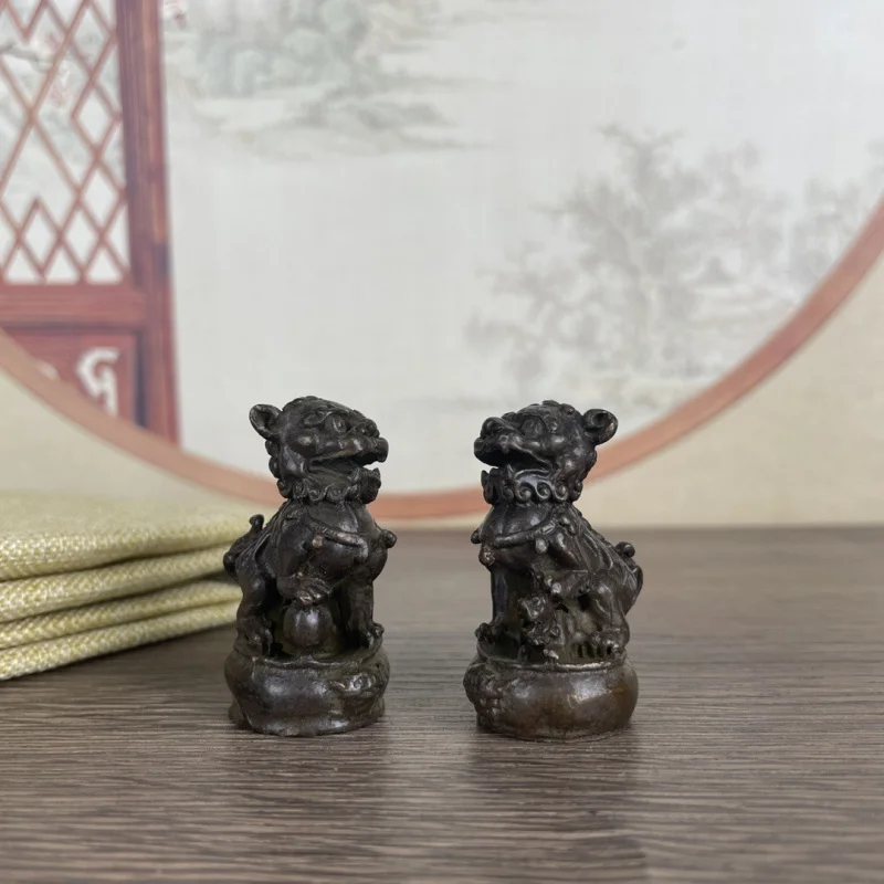 

Antique Copper Palace Gate Lion Solid Ornaments Pair，Chinese Style Home Office Collectible Gift Decoration