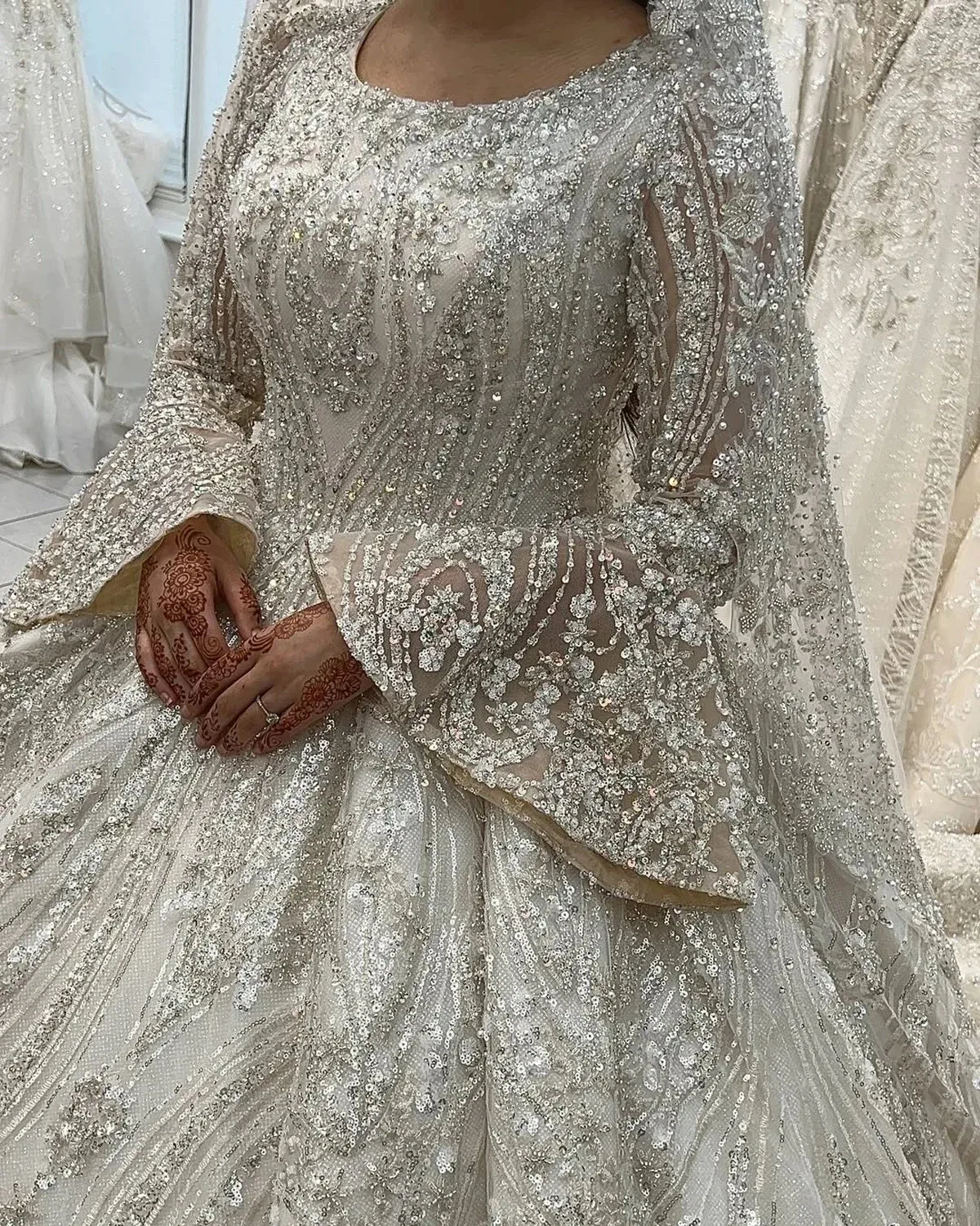 Customized New Luxury Muslim Wedding Dresses Princess Beaded Ball Gowns Middle East Bride Dresses Long Sleeve Vestido De Novia