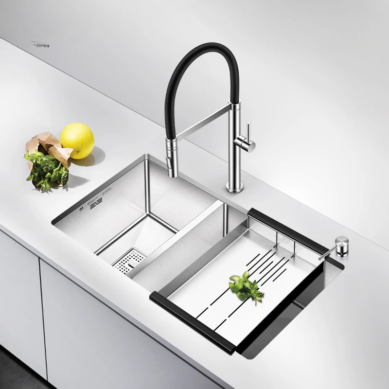 

Double-slot kitchen sink size 304 stainless steel nano non-stick oil sink under the sink.