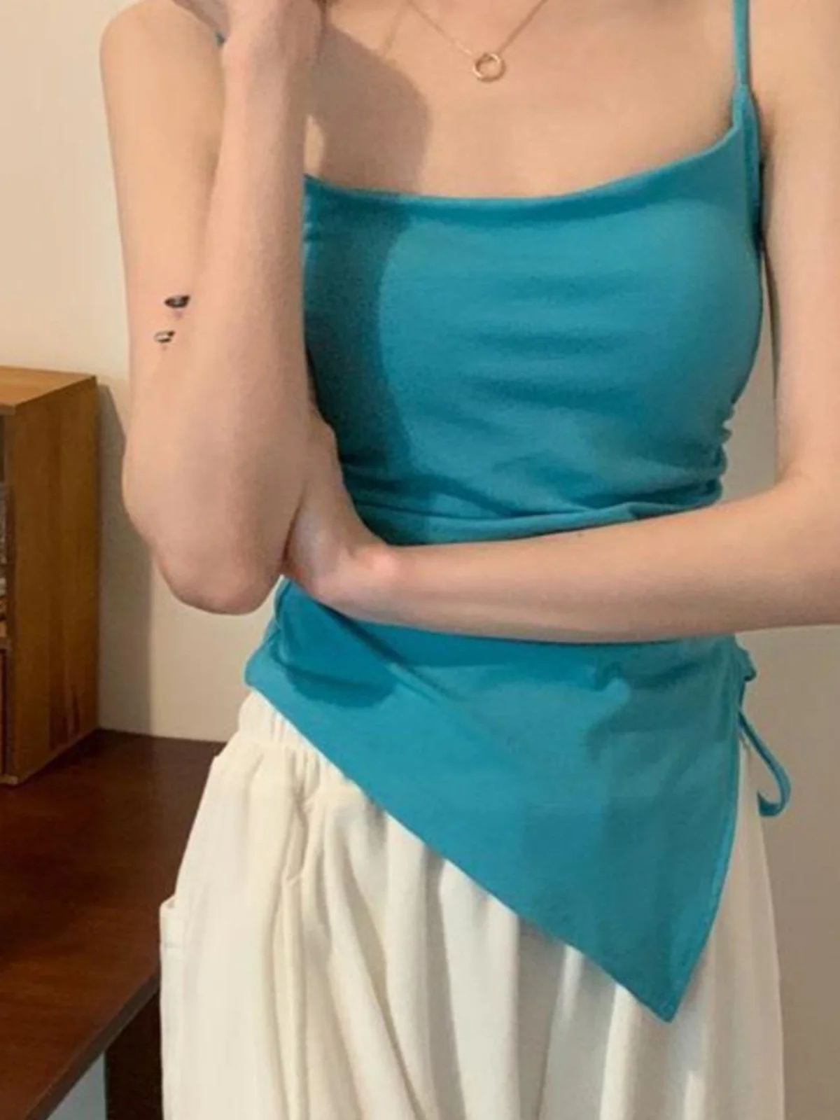Verstellbarer Riemen, bauchfreies Top, Weste mit Brustpolster, unregelmäßige Ape für Damen in Übergröße, Sommer, neue Sle Sweet Sle Polyesterfaser