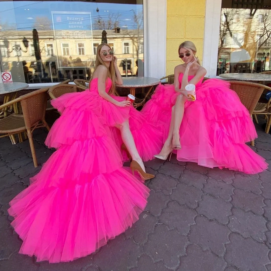 Elegant Tiered Ruffles Tulle Evening Dresses Strapless Sleeveless Pleat Ruched Prom Dress Wedding Party Gowns