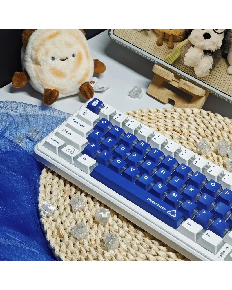 Blue and white five-sided sublimation three-sided light transmission blue Klein blue keycaps Original height