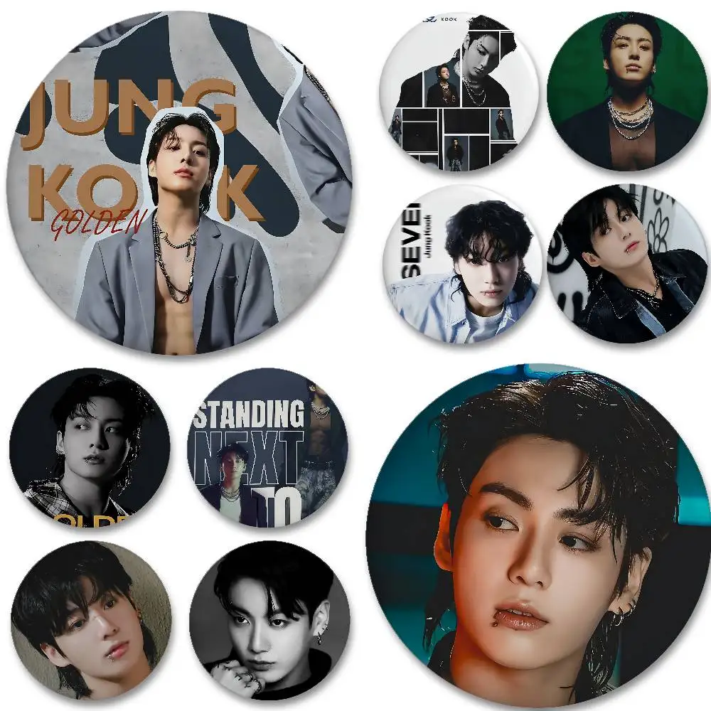 J-Jung Singer K-Kooks Badges Tinplate Soft Button Pin Brooch Metal Badge Custom Jewelry Accessories Hat Bag Lapel
