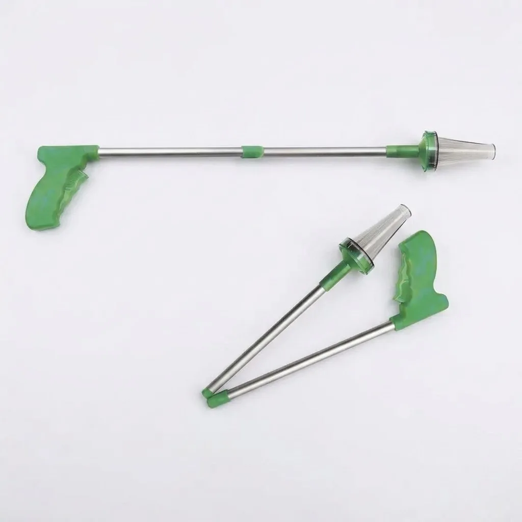 1PCS Spider Catcher Insect Catcher Bug Grabber Spider Grabber Long Handled with Foldable Design Easy to Use Tool for Catching