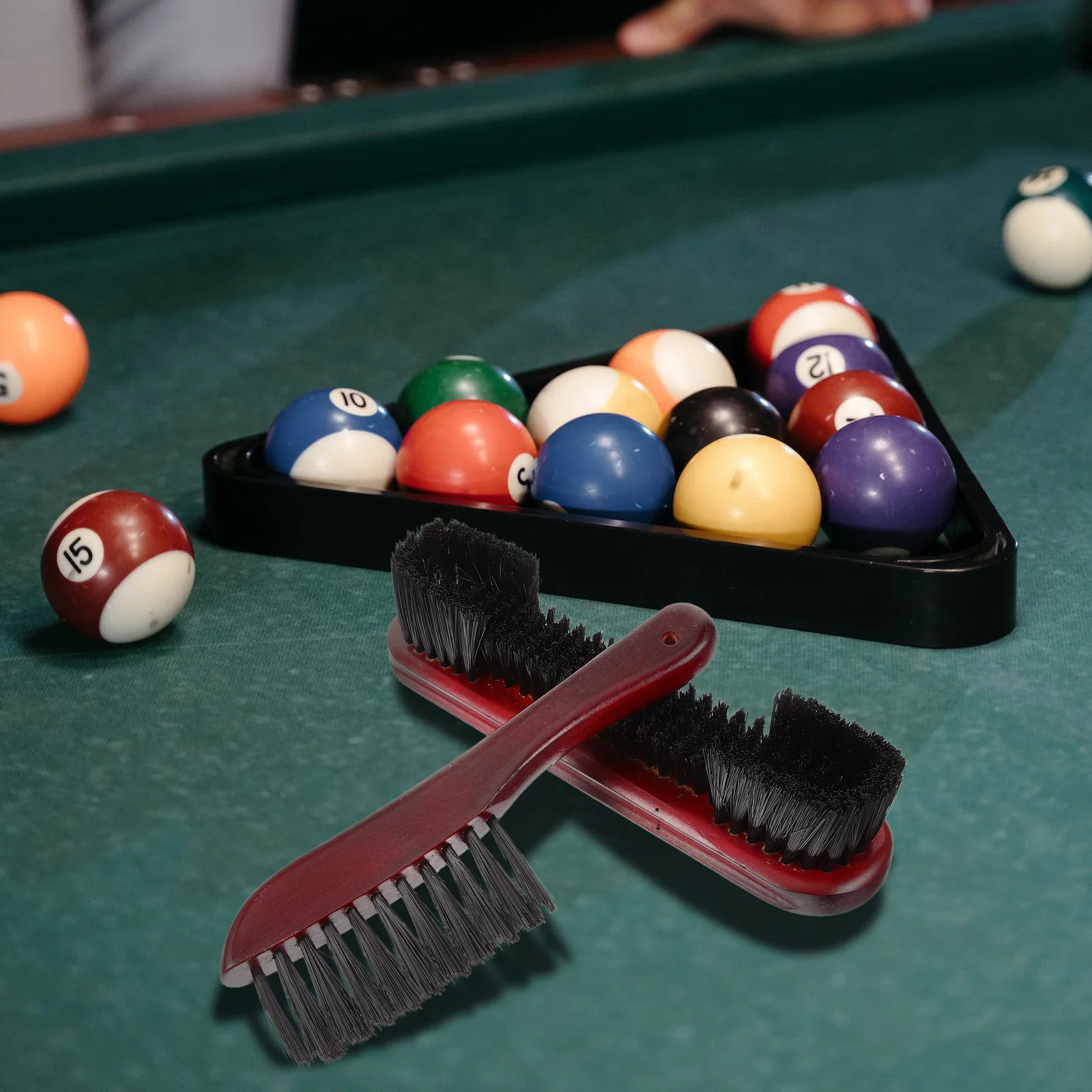 

2pcs Pool Table Brush Set 9 Inch Red Wooden H PVC Bristle Cleaner Billiards Accessories Snooker Table Supplies Gaming Tools