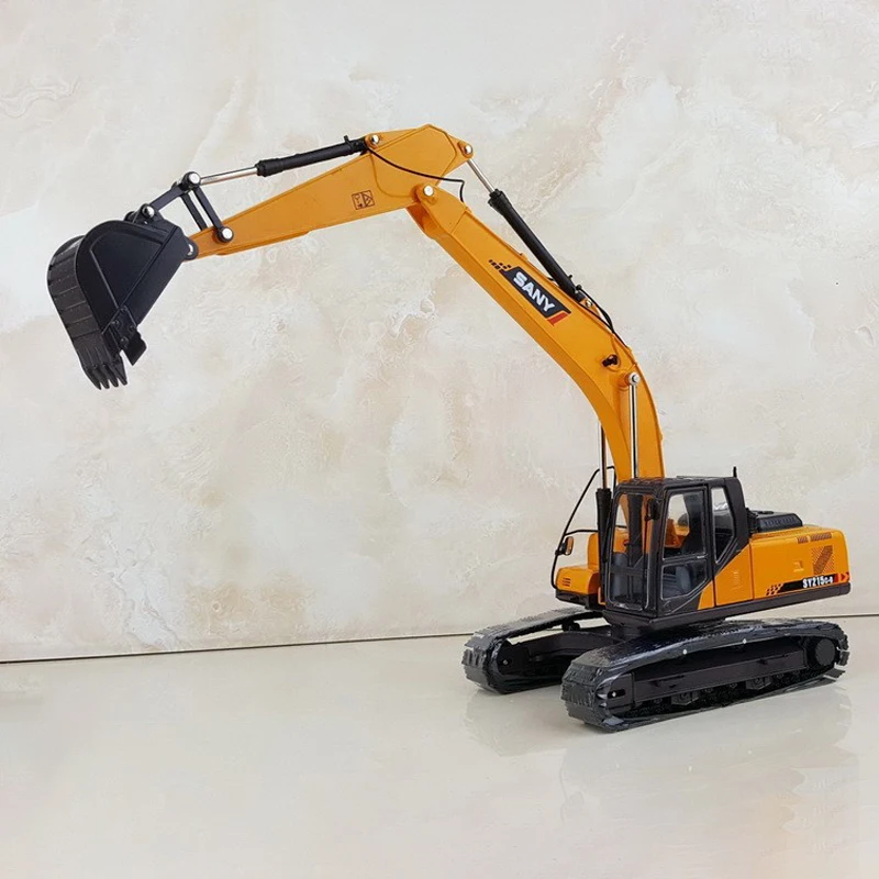 Diecast Alloy 1:35 Scale XCMG SY215C-9 Engineering Vehicle Excavator Car Model Adult Toys Classics Souvenir Gifts Static Display