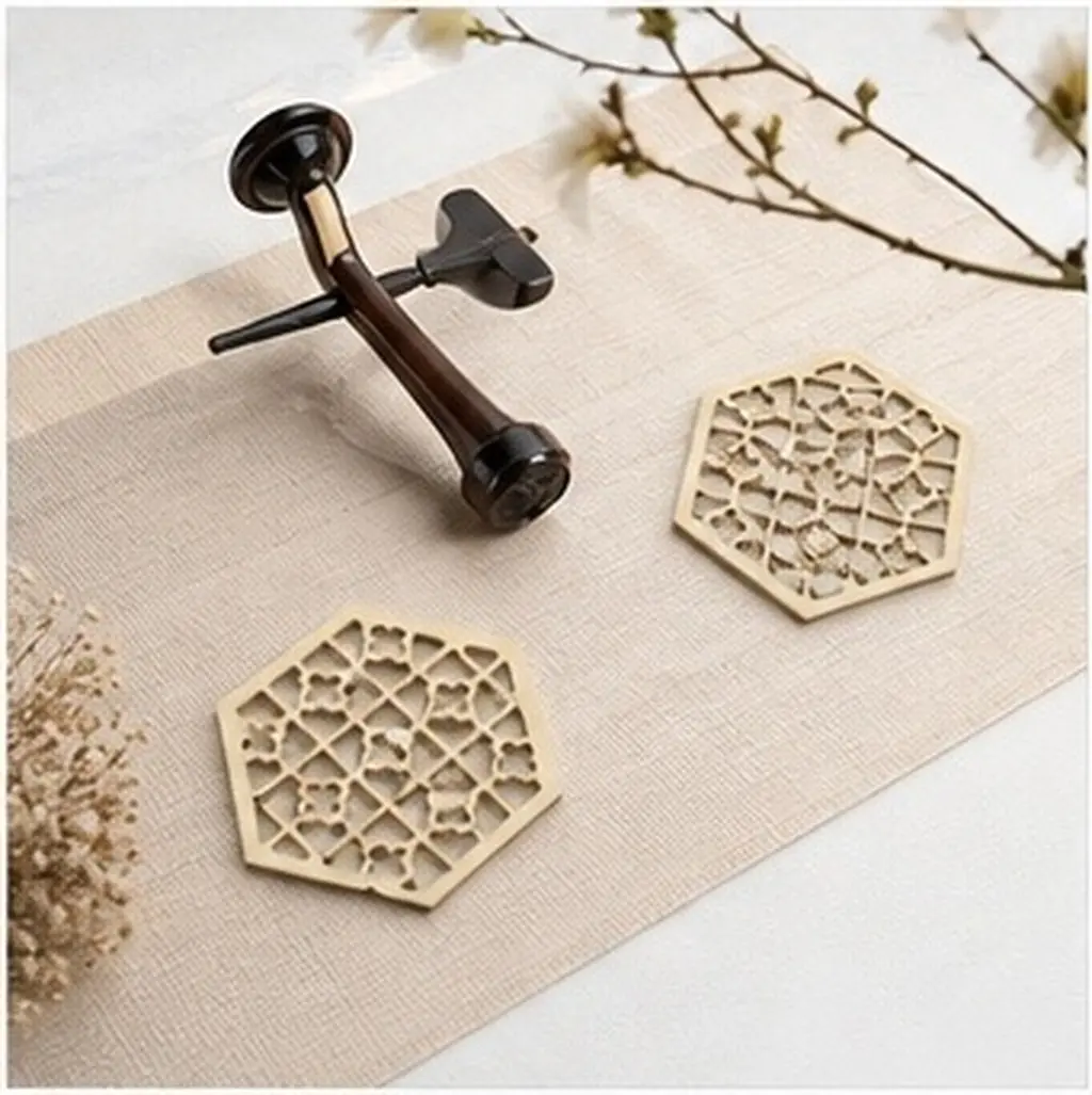 2Pcs Erhu Sound Windows Professional Quality Paulownia Material Simple Hexagon Panel Clear Sound Transmission Erhu Accessories