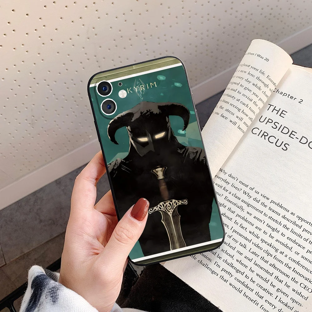 حافظة هاتف ألعاب E-Elders مصنوعة من السيليكون الناعم لهاتف S-Scrolls Skyrims IPhone 16 15 14 13 12 11 Plus Pro Max Plus #4