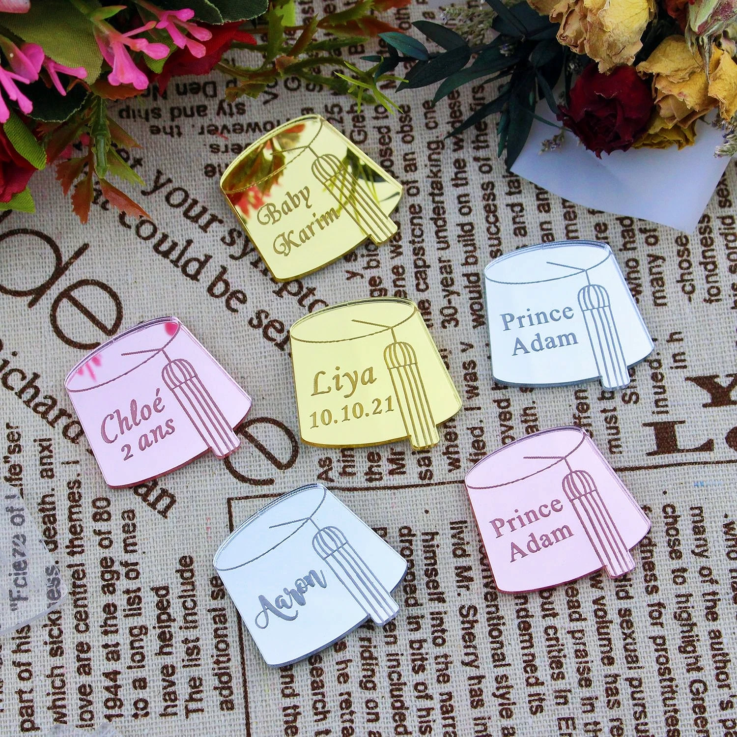 30Pcs Personalized Cute Hats Gold/Silver Acrylic Custom Engraved Baby Names Christening Party Decorations Birthday DIY Gift Tags