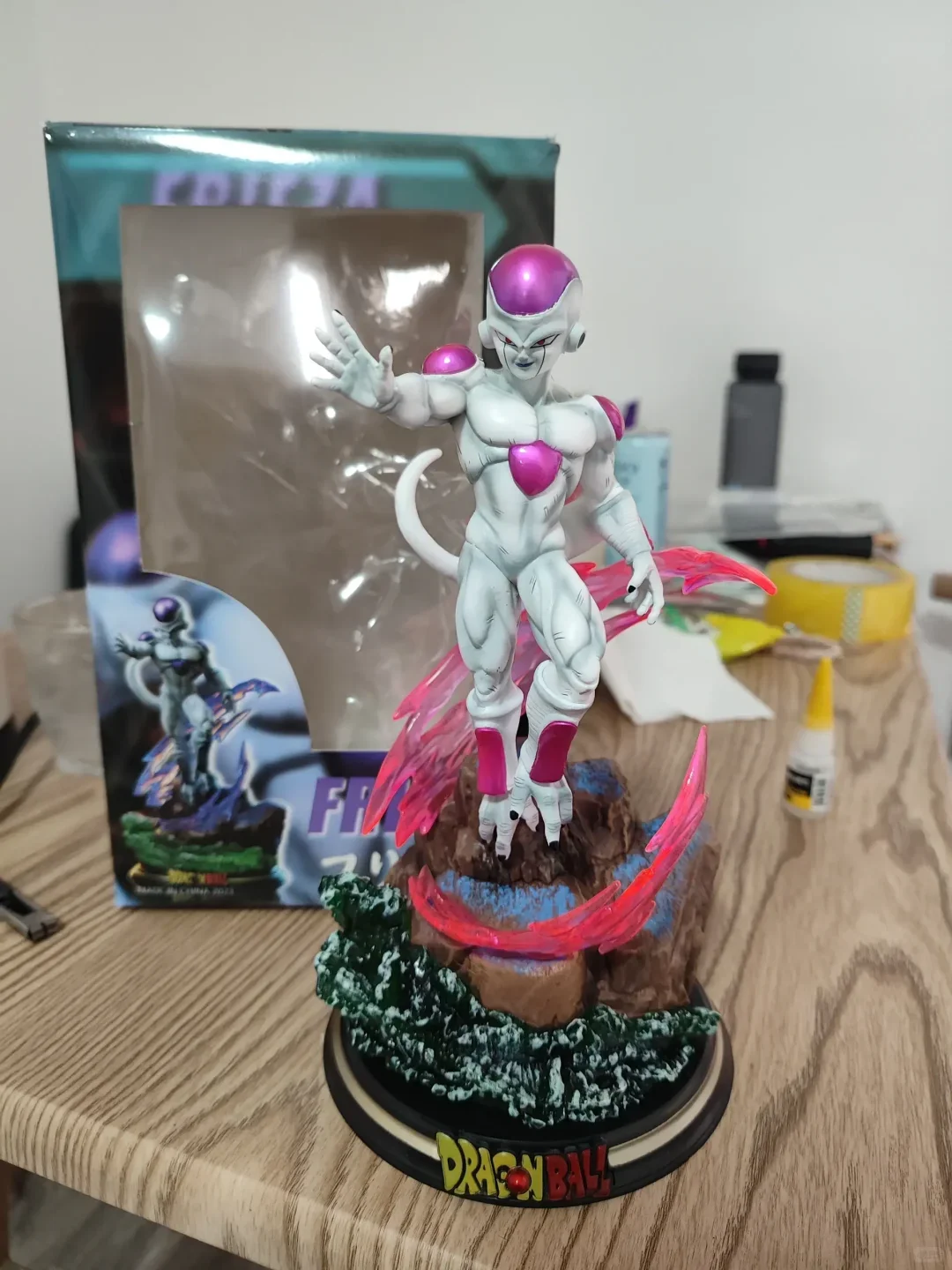 

Фигурка дракона из аниме, 25 см, Фриза в финальной форме, Тираннозавр Фризер, коллекционная модель из ПВХ, игрушка, подарок для фанатов