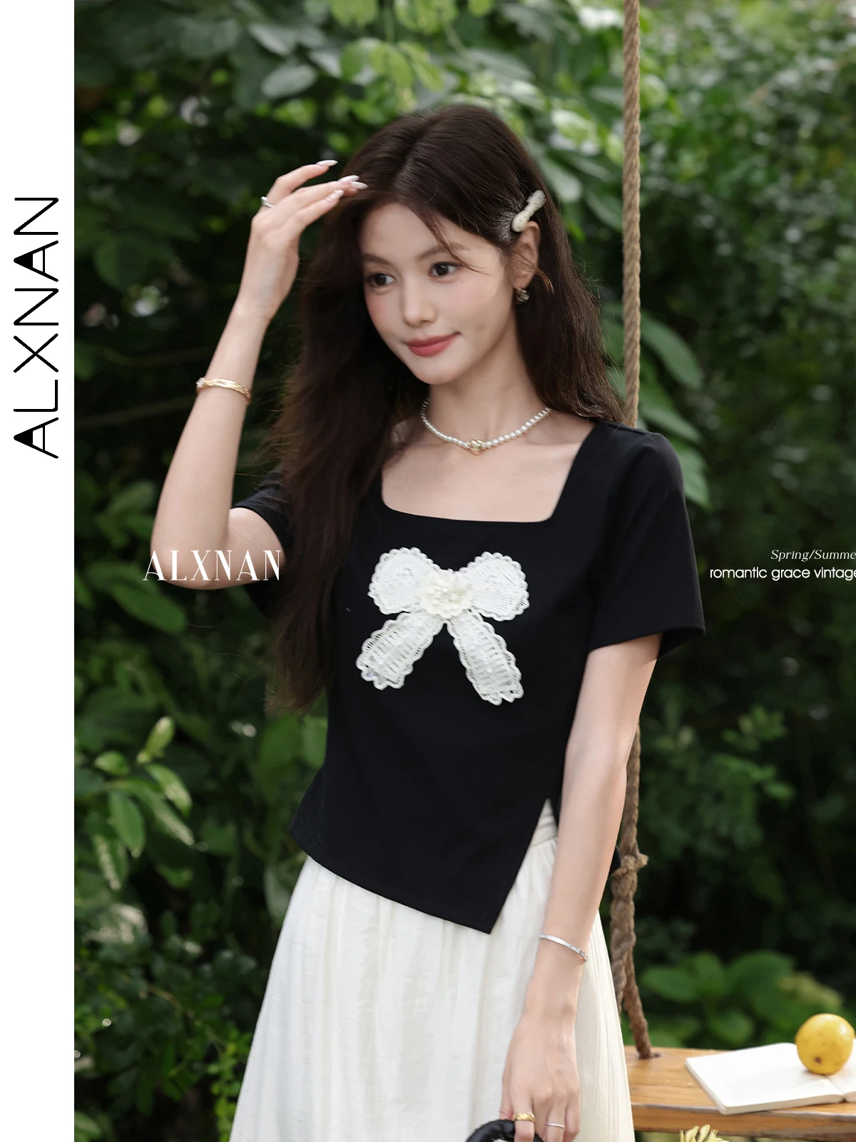 

ALXNAN Women's Black T-shirt Square Neck Irregular Elegant Bow Design T-shirt 2025 Summer Cotton Casual Short Sleeve Top L559181
