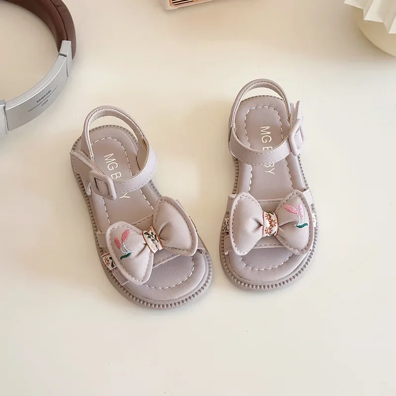 

2025 Children Roman Sandals for Girls Summer New Fashion Korean Style Soft Bottom Non-slip Sweet Bowtie Cool Beach Princess Shoe