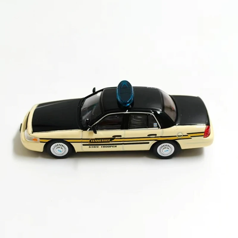 596 Diecast escala 1:64 Victoria Crown CV Livery coche en miniatura de aleación colección de pasatiempo para adultos regalo de recuerdo adornos estáticos