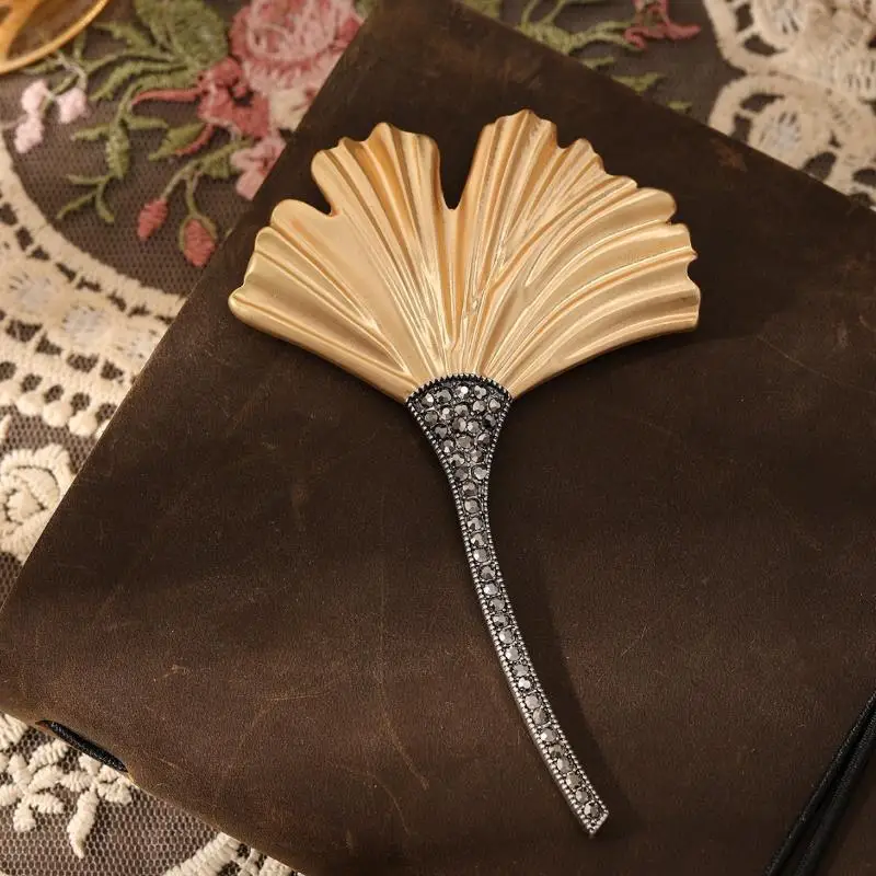 1PC Exquisite Retro Shining Rhinestone Fan-shaped Ginkgo Biloba Leaves Plant Brooches Earring For Women Men Jewelry Gift