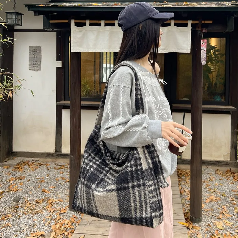 Bolso de hombro de lana de gran capacidad para mujer, moda coreana Ins, bolso de mano con estampado de leopardo, bolso de tela para estudiante 2024