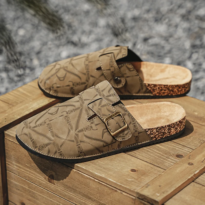 

Fashion Men‘s Suede Mules Slippers Summer Women Clogs Cork Insole Sandals with Arch Support Outdoor Beach Slides Home Shoes