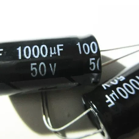 New type of direct-insertion 1000UF 50V 50V 1000uf electrolytic capacitor, with dimensions of 13*25MM.