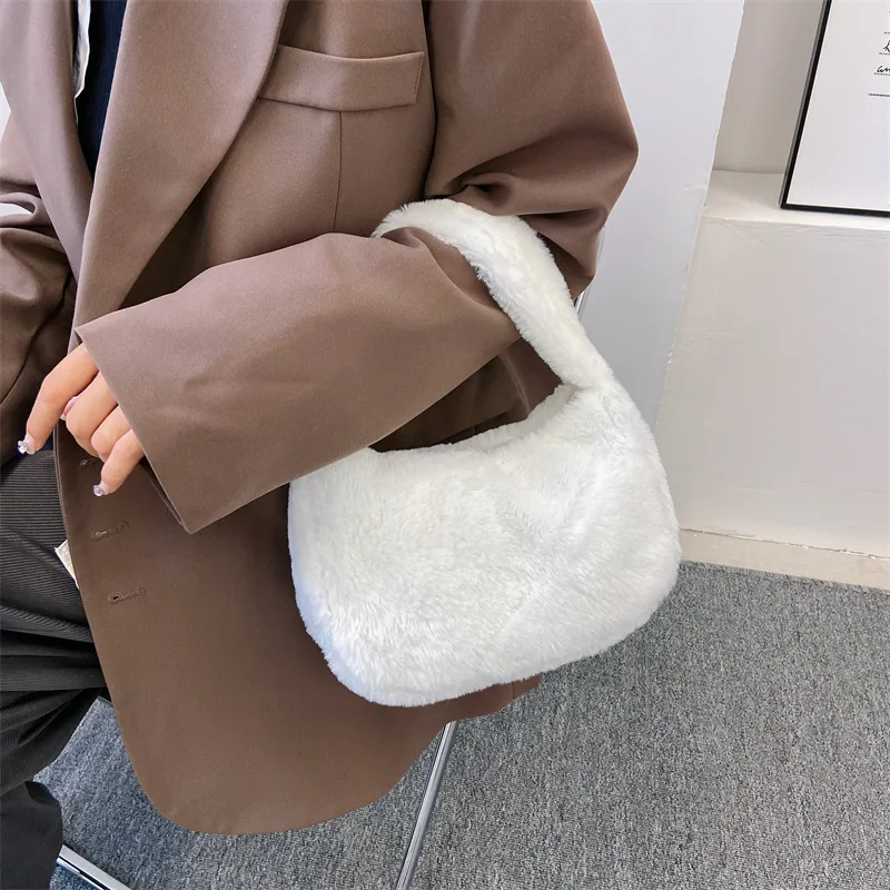 Bolso de hombro Hobos de felpa suave para mujer, bolso de mano peludo, bolso de mano para mujer, bolso de axilas femenino, diseño Simple, moda de invierno