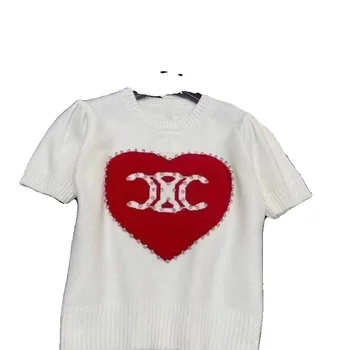 세련된 하트 수 놓은 자카드 짧은 소매 니트 탑 여성용 봄 2024 새로운 슬림 피트 회전 문 다목적 트렌디 탑