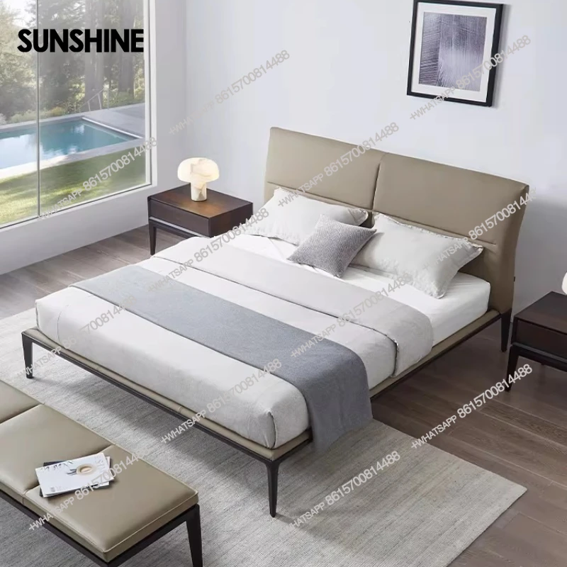 Italian modern master bedroom double wedding bed, very simple, solid wood leather bed