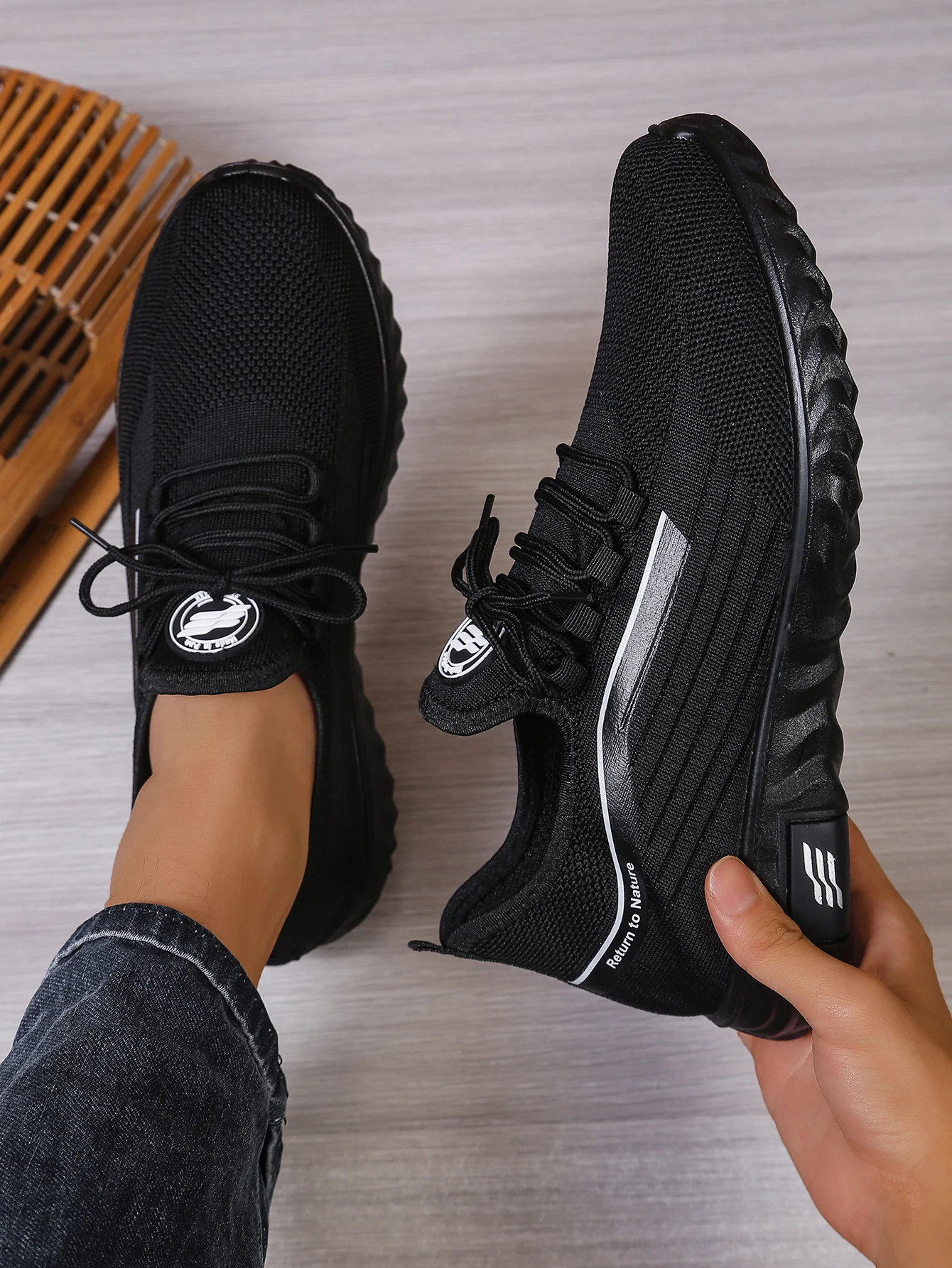 Herren Casual Strick-Schnürsneaker, Atmungsaktives Mesh-Obermaterial Sportschuhe, Ganzjährig Leichte Fußbekleidung – Detail 2