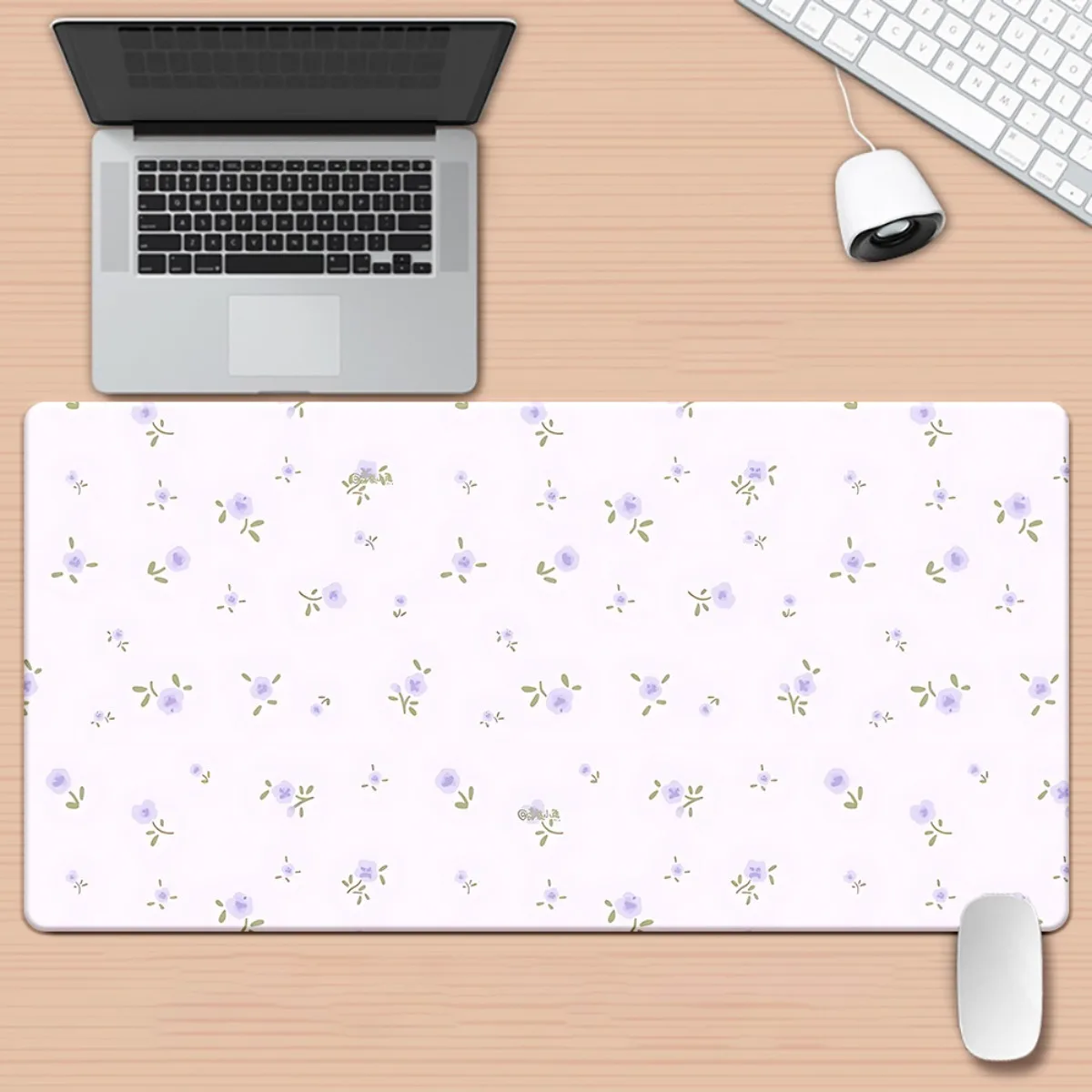 

Purple printed pattern mousepad a multi-functional large PC game accessory of high quality and washable suitable for home use