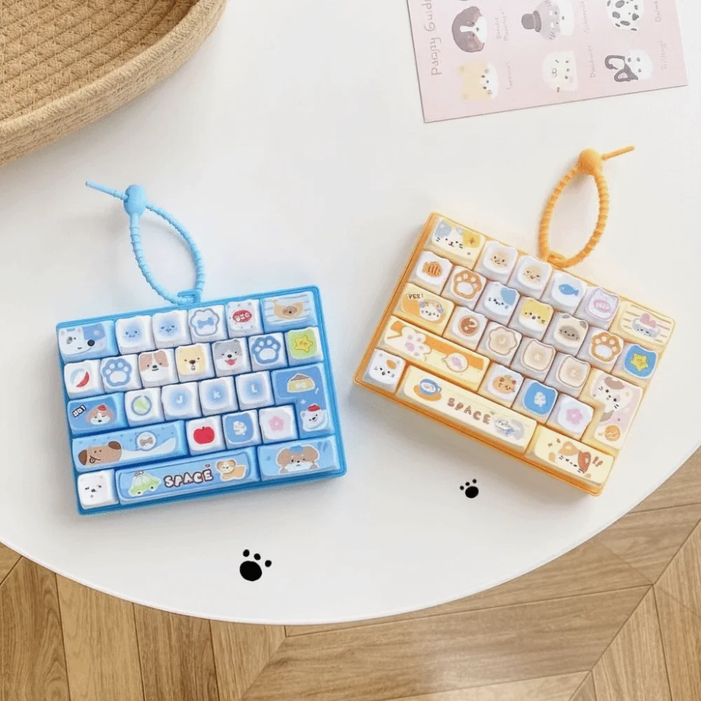 Creative 26-key Keyboard Keychain Clear Key Sounds Pressable Keys Stress Relief Decompression Hanging Loop Press Button Gifts