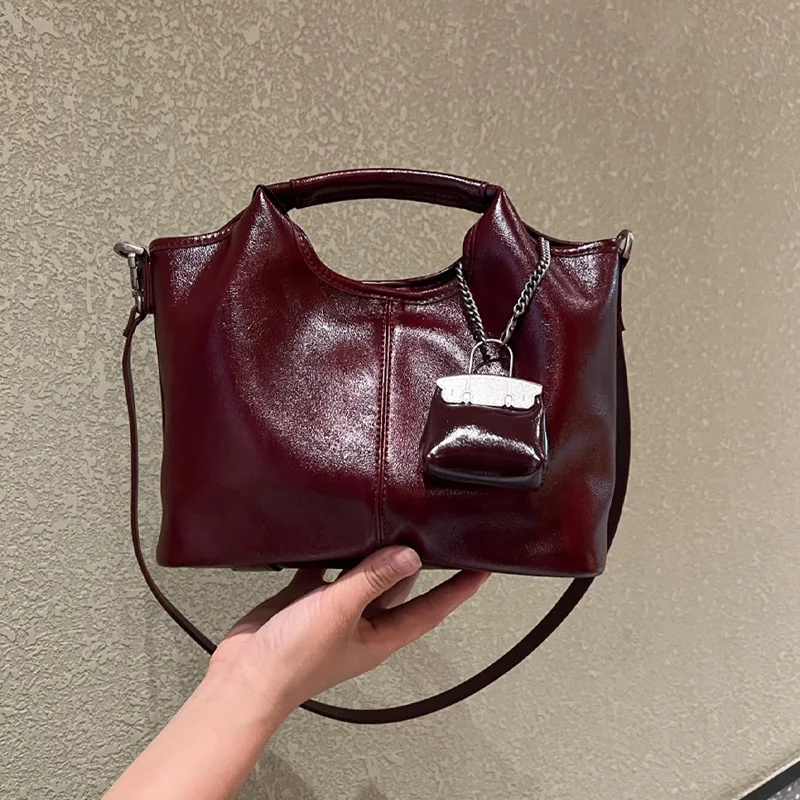 

Autumn and winter fashionable large-capacity open handbag soft PU crossbody commuter travel handbag solid color burgundy retro