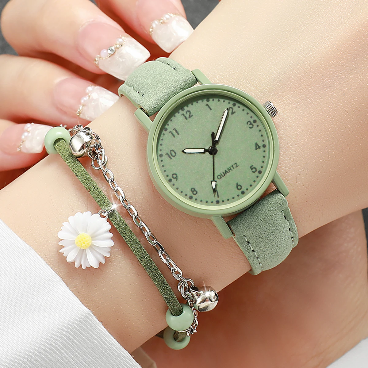 2Pcs/Set Fashion Women Girls Green Leather Strap Flower Quartz Watch & Flower Bracelet Set