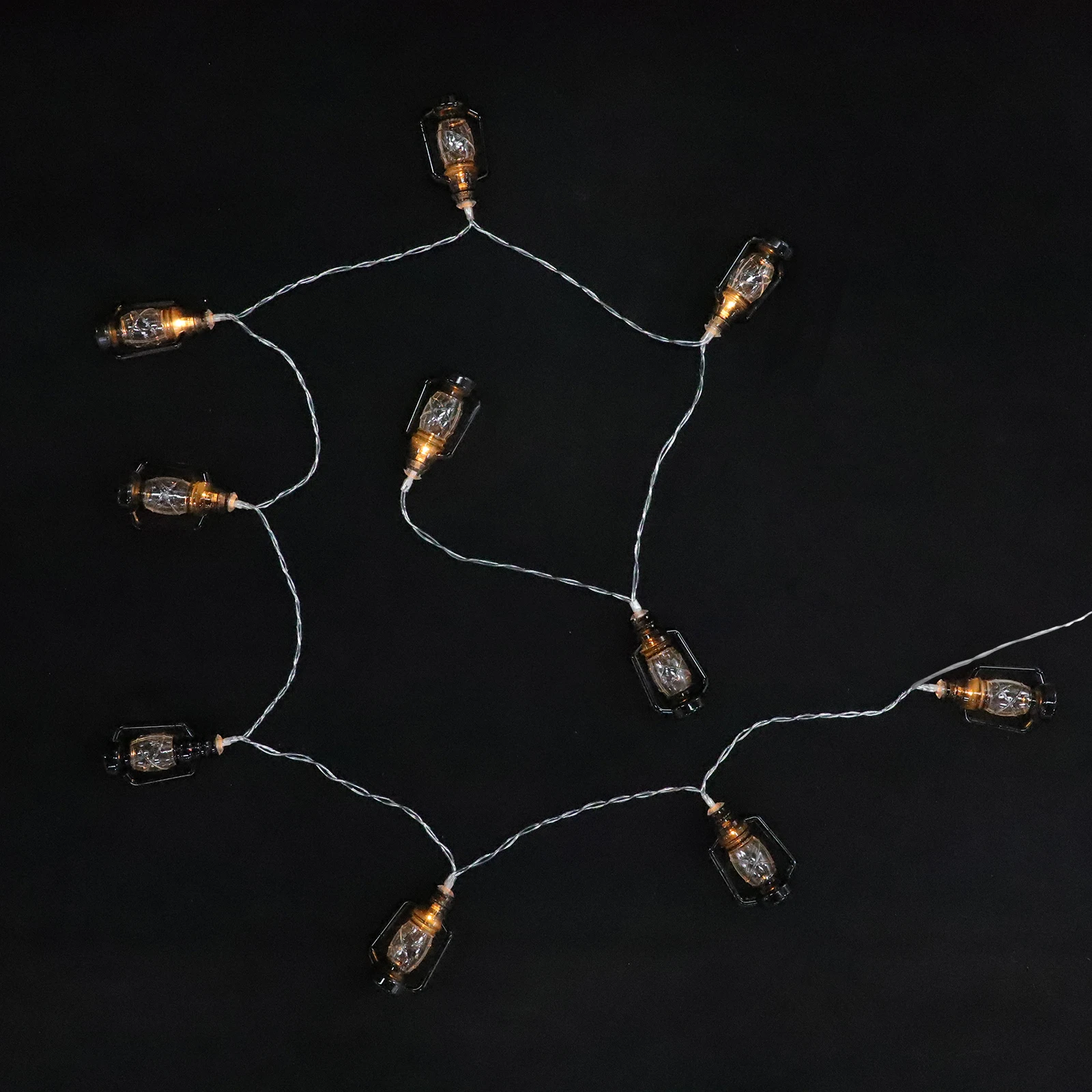 

Retro Lamp String Decorations Outdoor Party Favors Courtyard Garden Lighting Halloween Props Camping Decor LED Lantern