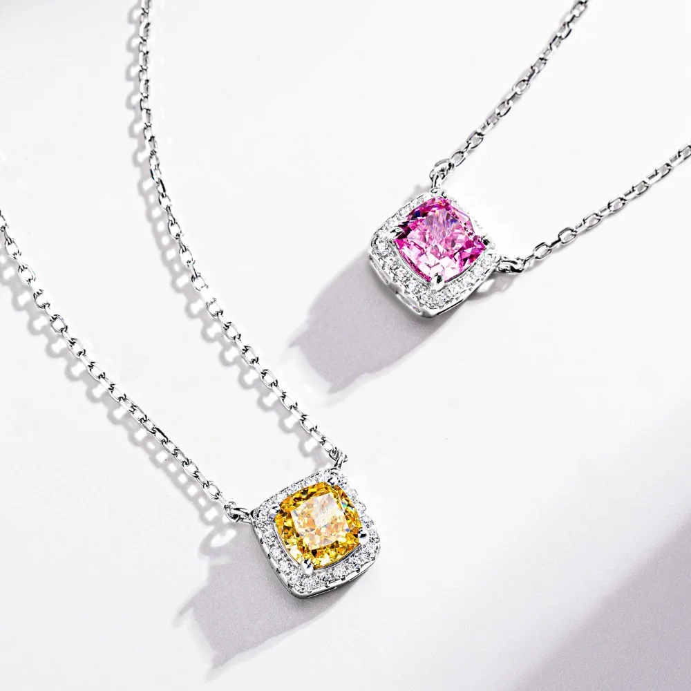 

PT950 platinum necklace with female pendant chain. Radiant-cut pink diamonds and yellow diamonds design style.
