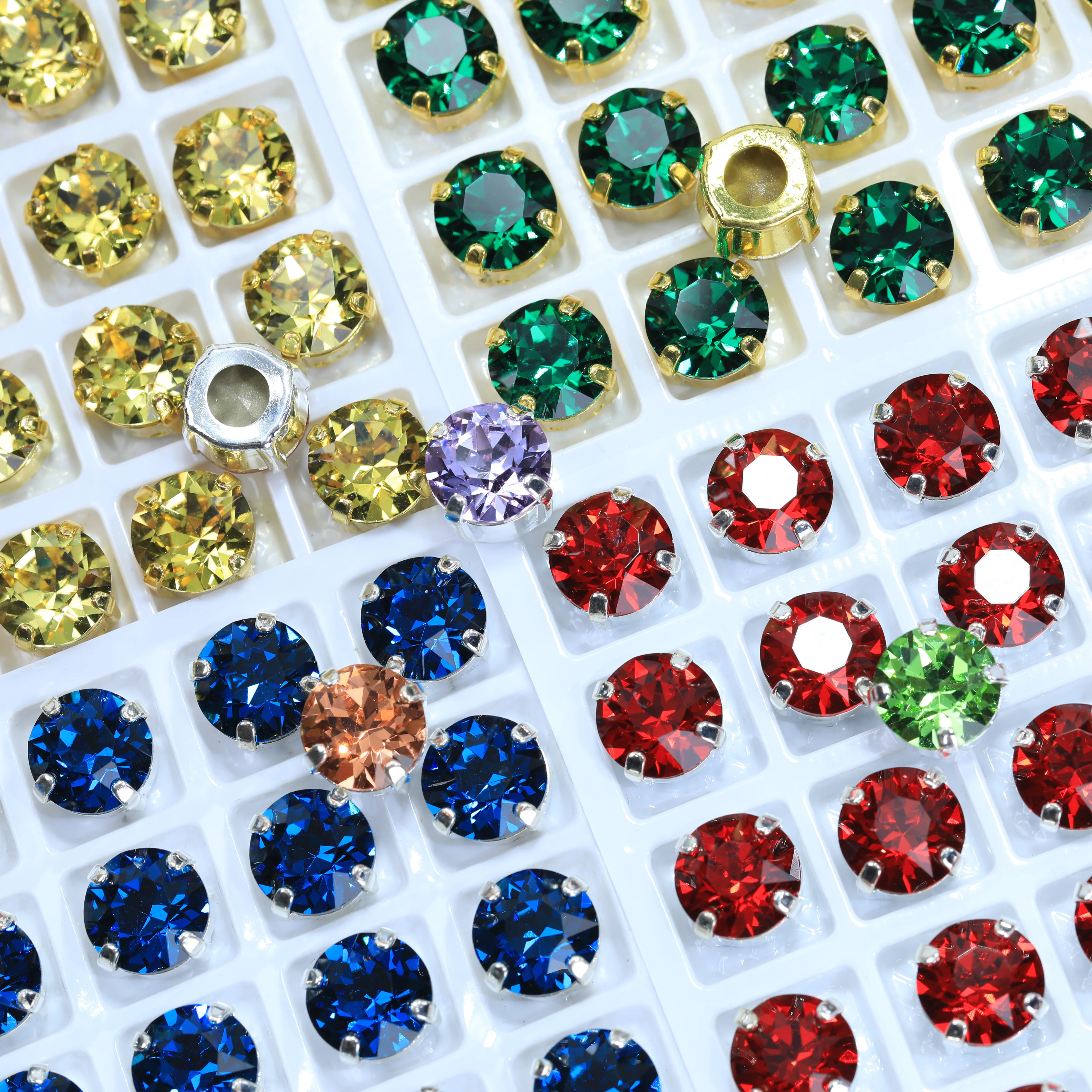 XIRIUS Chaton Aufnähbare Krallenfassung Strasssteine K9 Glas Strass mit Folienboden Hochglänzender Kunststoffkristall für Hochzeitskleider – Detail 2