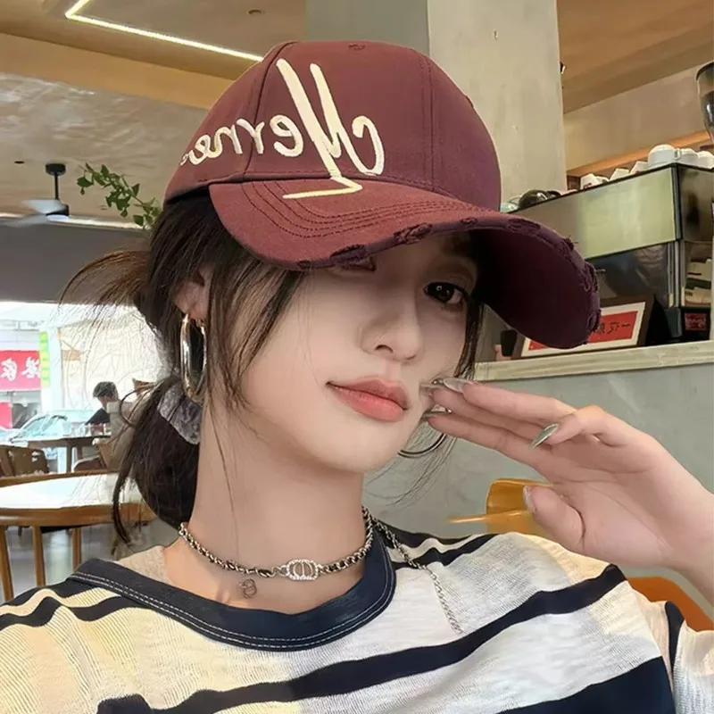 Spring baseball cap with wide brim, makes the face look smaller, Korean style, versatile2026New stylish baseball cap