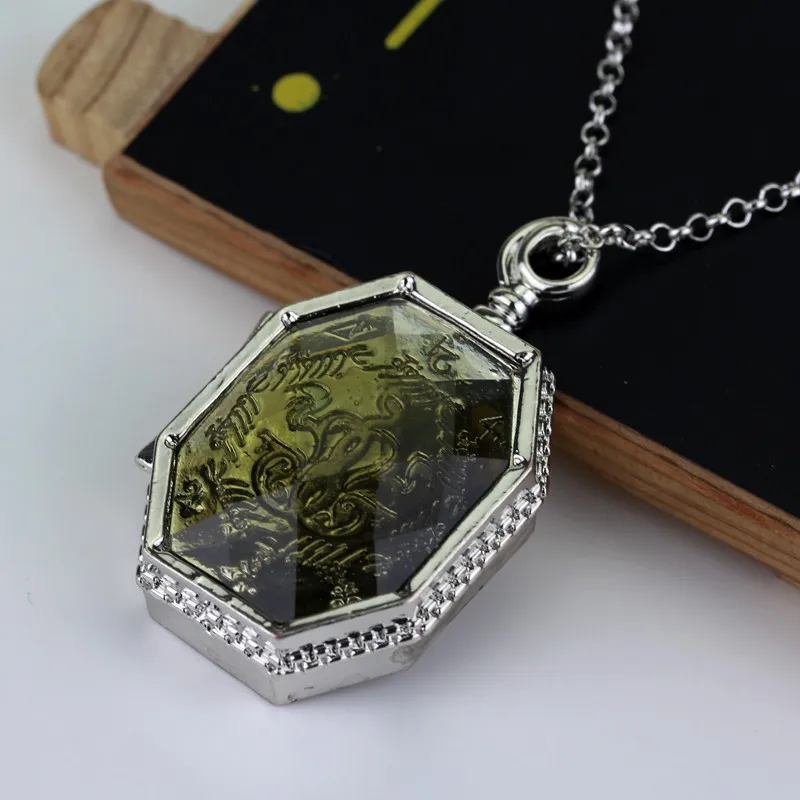 Magic Necklaces Horcrux Locket Pendant Necklace for Men Popular Personality Opened Pendants Trendy Movie Peripheral Jewelry