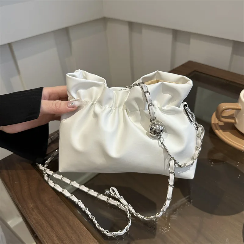 Solid Color Minimalist And Fashion Drawstring Small Bag For Women\'S Shoulder Bag Versatile Chain Crossbody Bag Bucket Bag